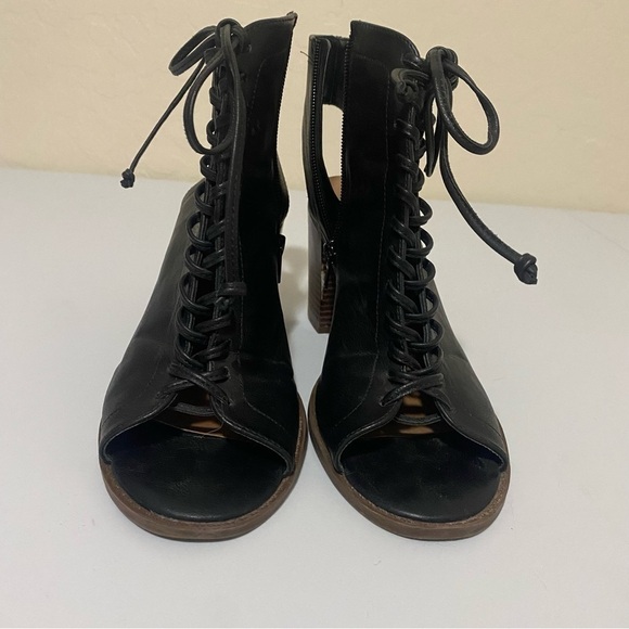 Forever 21 black lace up open toed booties Size 9 - Picture 4 of 7